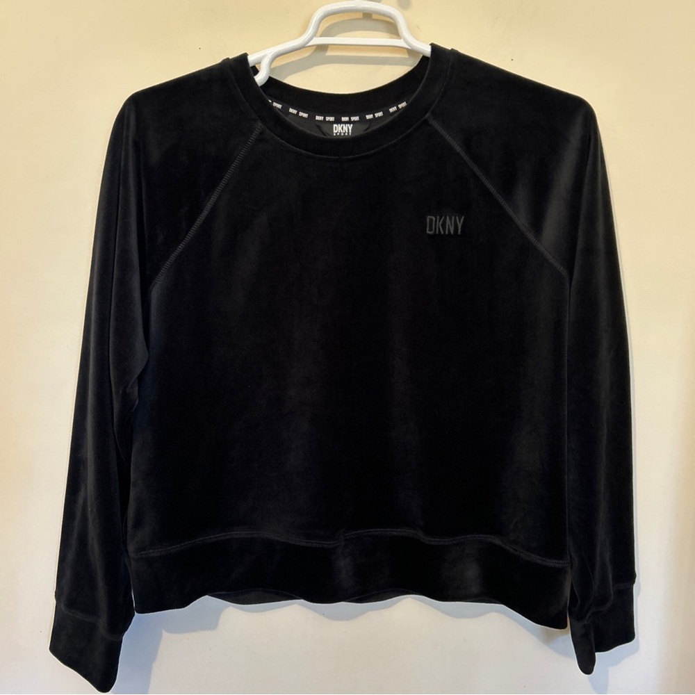 DKNY Sport Velvet Top Shirt Women’s Medium Black Sweatshirt Casual Quiet Luxury